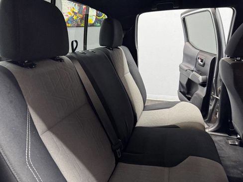 Used 2020 Toyota Tacoma TRD Sport w/ Technology Package image 49