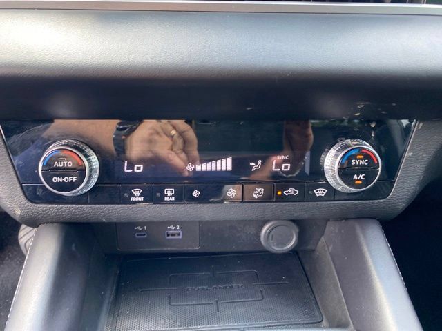 Used 2024 Mitsubishi Outlander ES AWD/4WD image 15