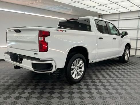 Used 2023 Chevrolet Silverado 1500 Custom AWD/4WD image 22