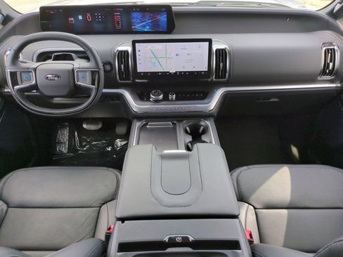 New 2025 Ford Expedition Platinum w/ Stealth Performance Package image 15