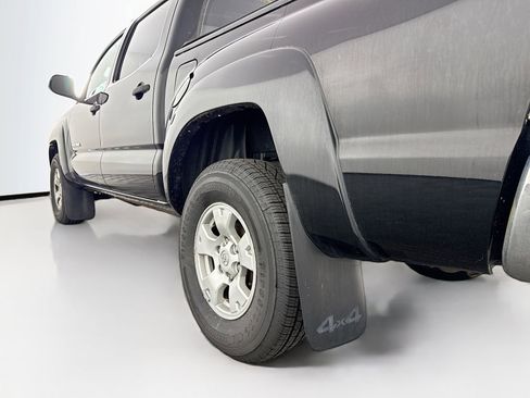 Used 2013 Toyota Tacoma 4x4 Double Cab w/ SR5 Pkg image 6