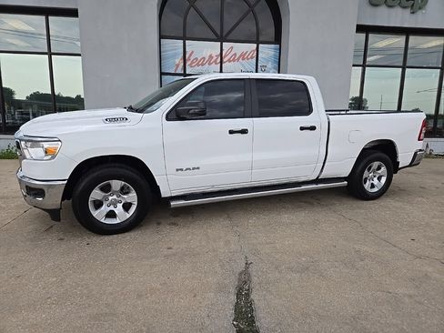 Used 2023 RAM 1500 Big Horn AWD/4WD image 4