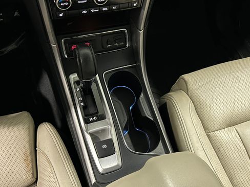 Used 2019 Subaru Ascent Limited image 12