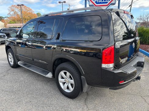 Used 2014 Nissan Armada SV image 4