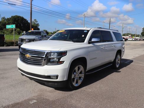 Used 2016 Chevrolet Suburban LTZ RWD image 5