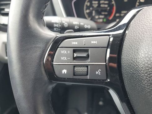 Used 2025 Honda Pilot EX-L image 32