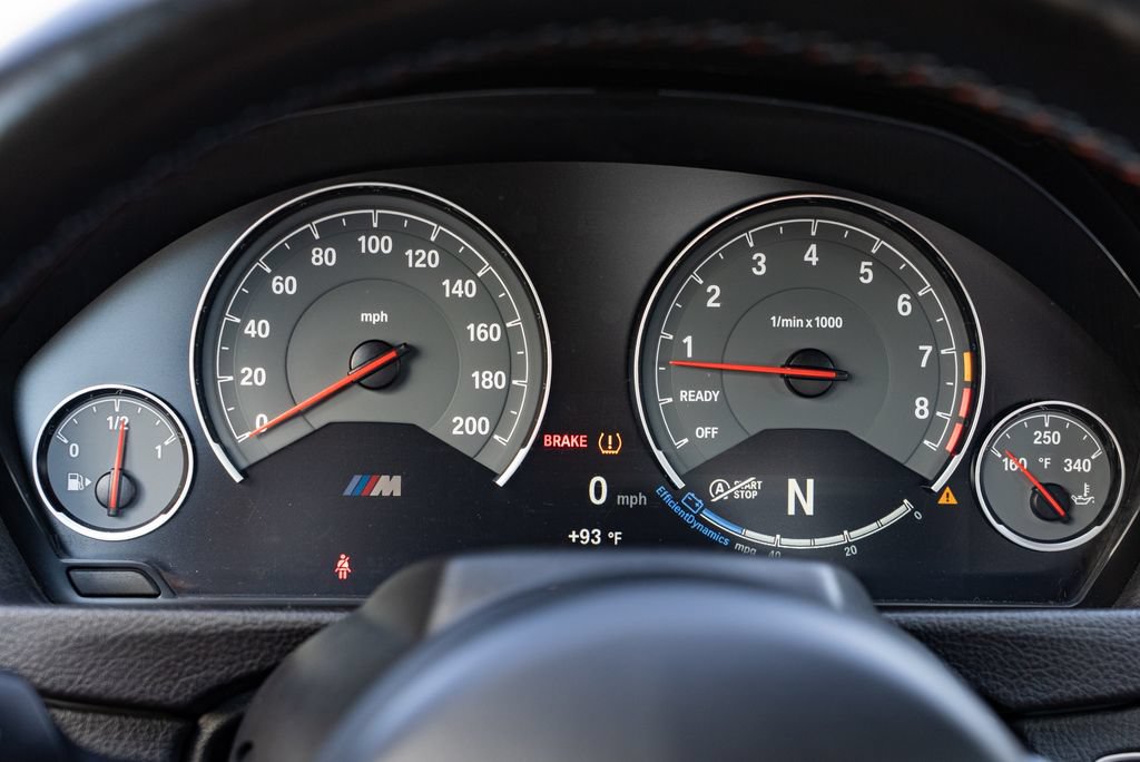 Used 2016 BMW M4 Convertible RWD image 15