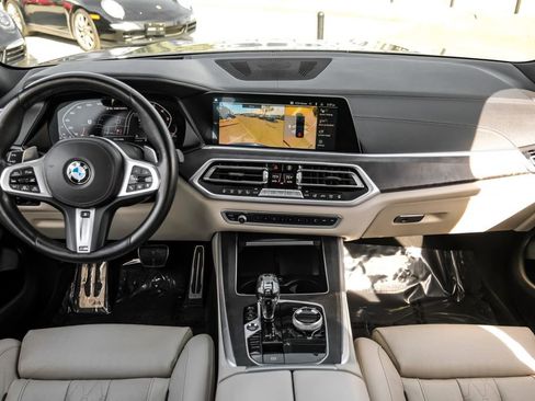 Used 2022 BMW X5 M50i w/ Executive Package image 11