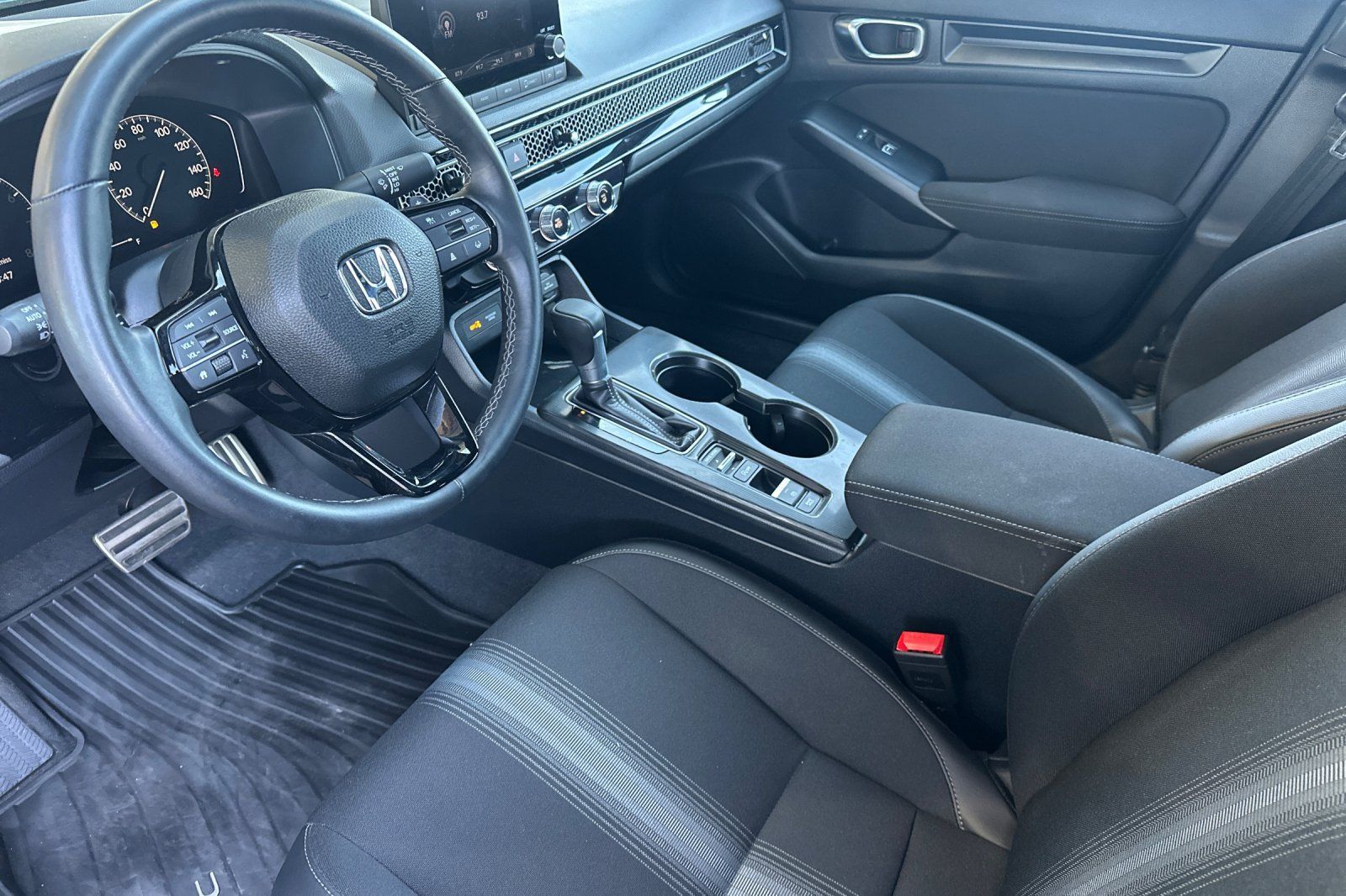 Used 2024 Honda Civic Sport image 9