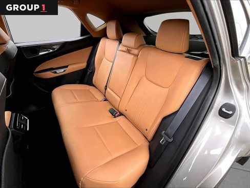 Used 2025 Lexus NX 250 FWD w/ Accessory Package (2T) image 18