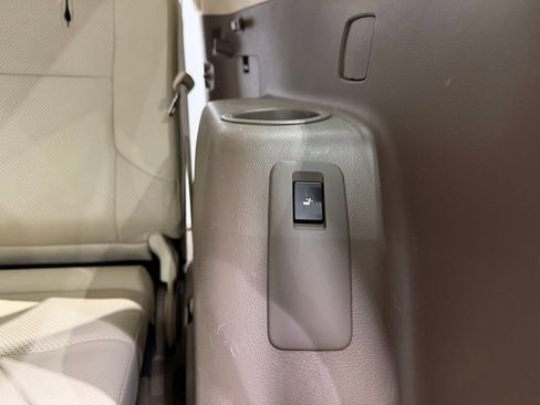 Used 2012 Lexus GX 460 w/ Comfort Plus Pkg image 40