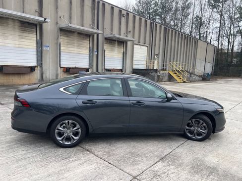 Certified 2024 Honda Accord EX image 11