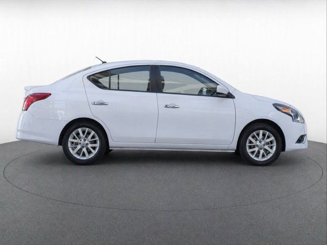 Used 2018 Nissan Versa SV w/ SV Special Edition Package FWD image 8