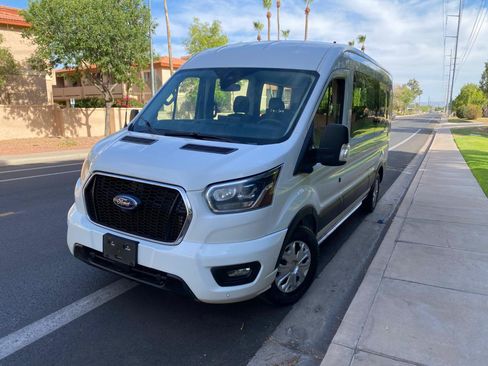 Used 2023 Ford Transit 350 XLT RWD image 5