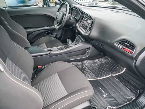 Used 2020 Dodge Challenger SRT Hellcat RWD image 15