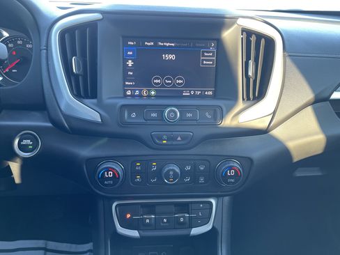 Used 2023 GMC Terrain SLE w/ Driver Convenience Package image 23
