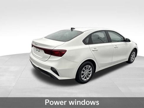 Used 2024 Kia Forte LX image 8