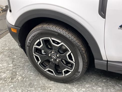 Used 2025 Ford Bronco Sport Outer Banks image 35