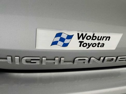 Used 2023 Toyota Highlander XSE AWD/4WD image 13
