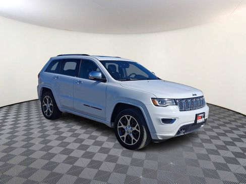 Used 2019 Jeep Grand Cherokee Overland image 4