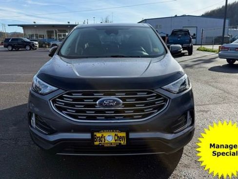 Used 2023 Ford Edge Titanium image 2