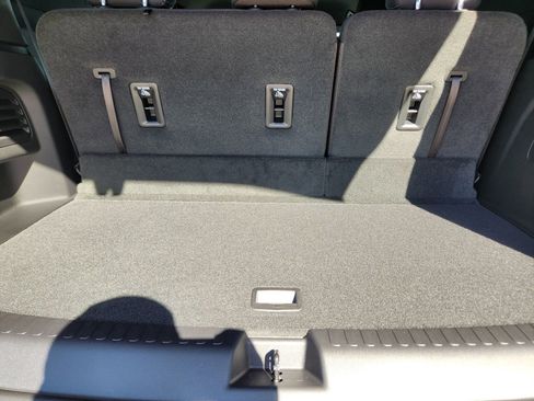 New 2026 Chevrolet Traverse LT w/ Midnight/Sport Edition image 26