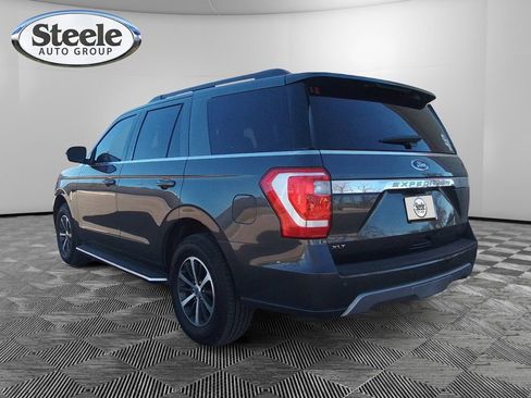 Used 2021 Ford Expedition XLT image 3