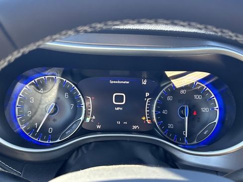 New 2026 Chrysler Pacifica Select image 26