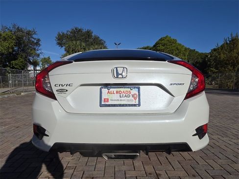 Used 2021 Honda Civic Sport image 10