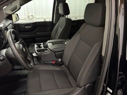 Used 2023 Chevrolet Silverado 1500 Custom AWD/4WD image 25