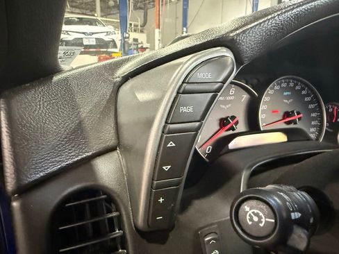 Used 2007 Chevrolet Corvette Convertible w/ Preferred Equipment Group RWD image 19