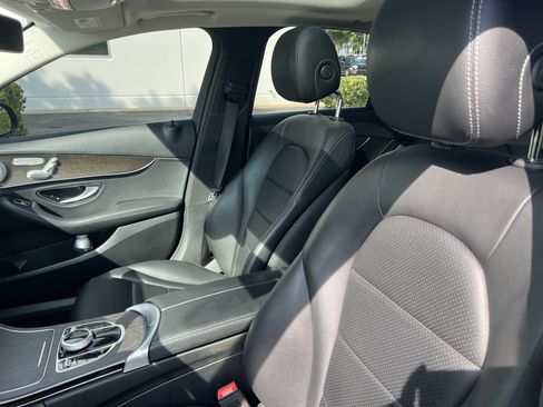 Used 2020 Mercedes-Benz C 300 4MATIC Sedan image 16