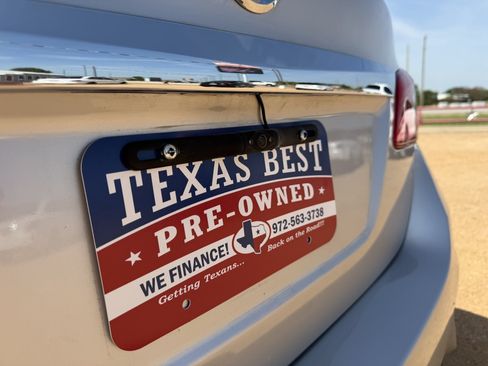 Used 2016 Nissan Sentra S FWD image 11