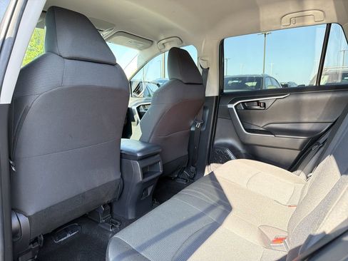 Used 2020 Toyota RAV4 LE w/ All Weather Liner Package AWD/4WD image 12
