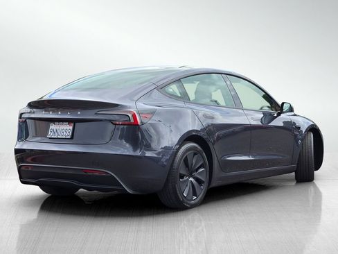 Used 2024 Tesla Model 3 Standard Range RWD image 4