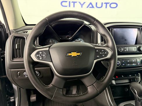 Used 2022 Chevrolet Colorado LT w/ LT Convenience Package image 24