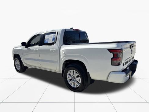 Used 2024 Nissan Frontier SV w/ SV Convenience Package image 6