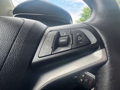Used 2015 Chevrolet Trax LT w/ LT Plus Package AWD/4WD image 29