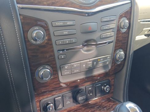 Used 2020 Nissan Armada Platinum w/ Interior Lighting Package image 19