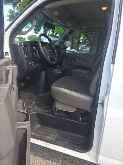 Used 2020 GMC Savana 2500 w/ Driver Convenience Package RWD image 21