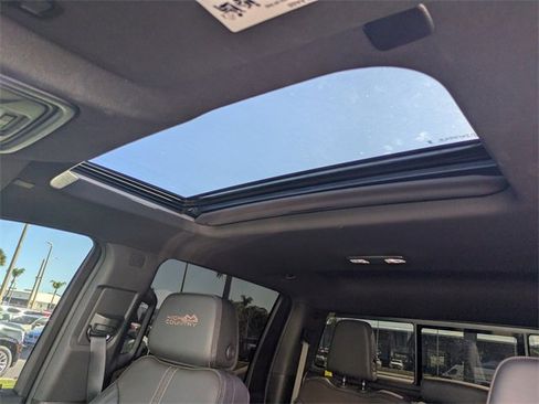 Used 2025 Chevrolet Silverado 2500 High Country w/ Midnight Edition image 23