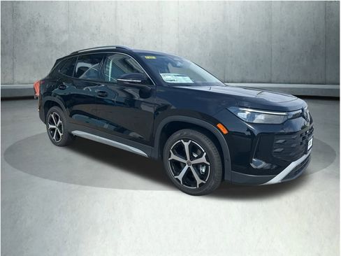 New 2025 Volkswagen Tiguan SE image 4