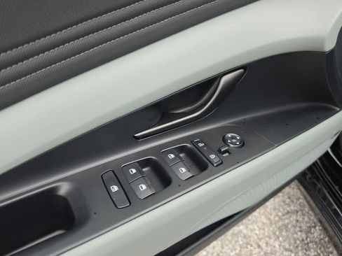 New 2026 Hyundai Elantra Limited FWD image 17