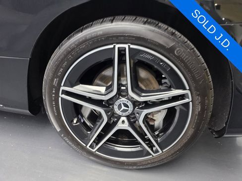 Used 2022 Mercedes-Benz C 300 Cabriolet image 15