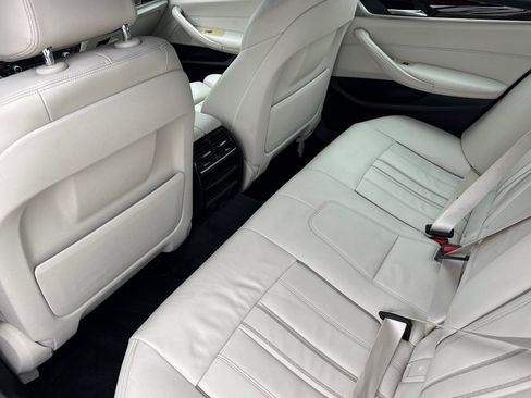 Used 2018 BMW 530i RWD image 27