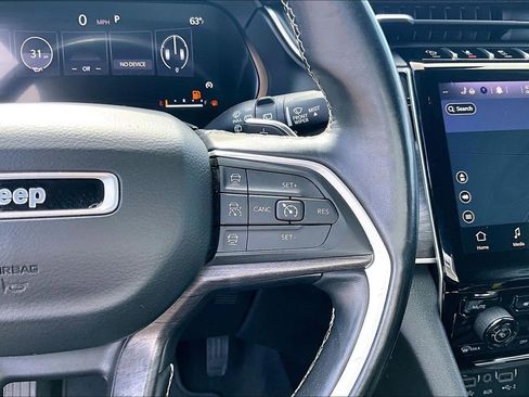 Used 2021 Jeep Grand Cherokee L Limited image 16