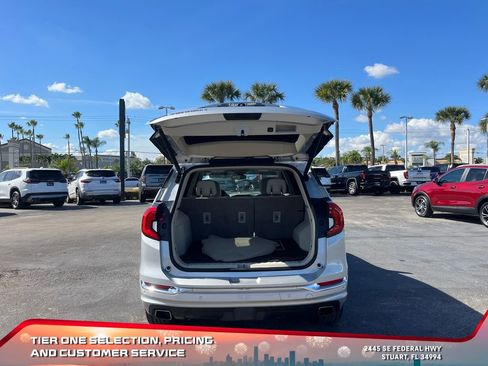 Used 2020 GMC Terrain Denali w/ Denali Premium Package image 16