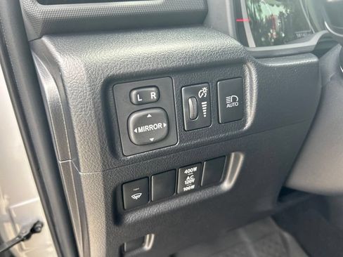 Used 2021 Toyota 4Runner SR5 Premium w/ Moonroof Package RWD image 43