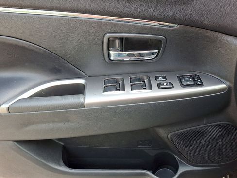 Used 2023 Mitsubishi Outlander Sport SE AWD/4WD image 10