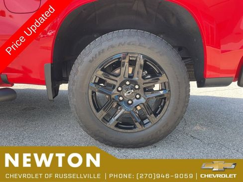 Used 2024 Chevrolet Silverado 1500 Custom w/ Turbomax Blackout Package AWD/4WD image 49
